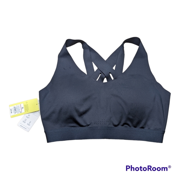 NWT All in Motion Sports Bra - Picture 1 of 5
